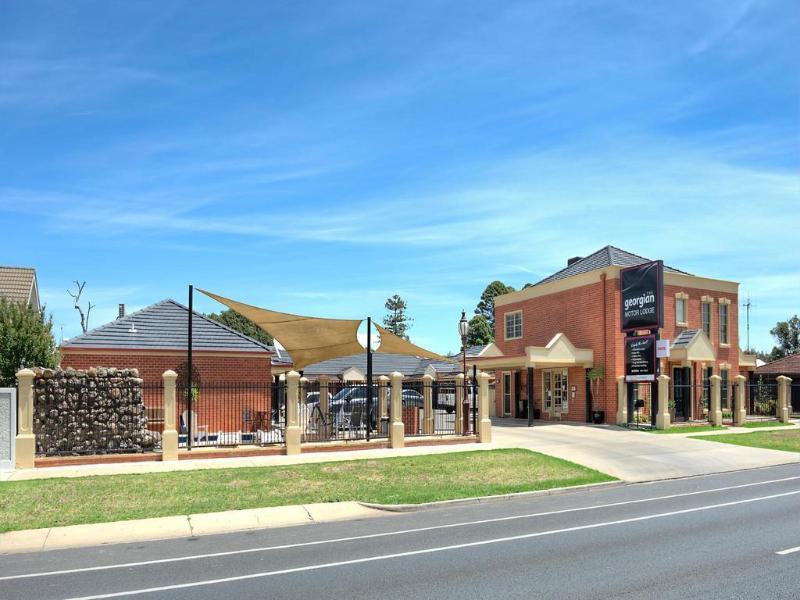 Georgian Motor Lodge Australia Buitenkant foto